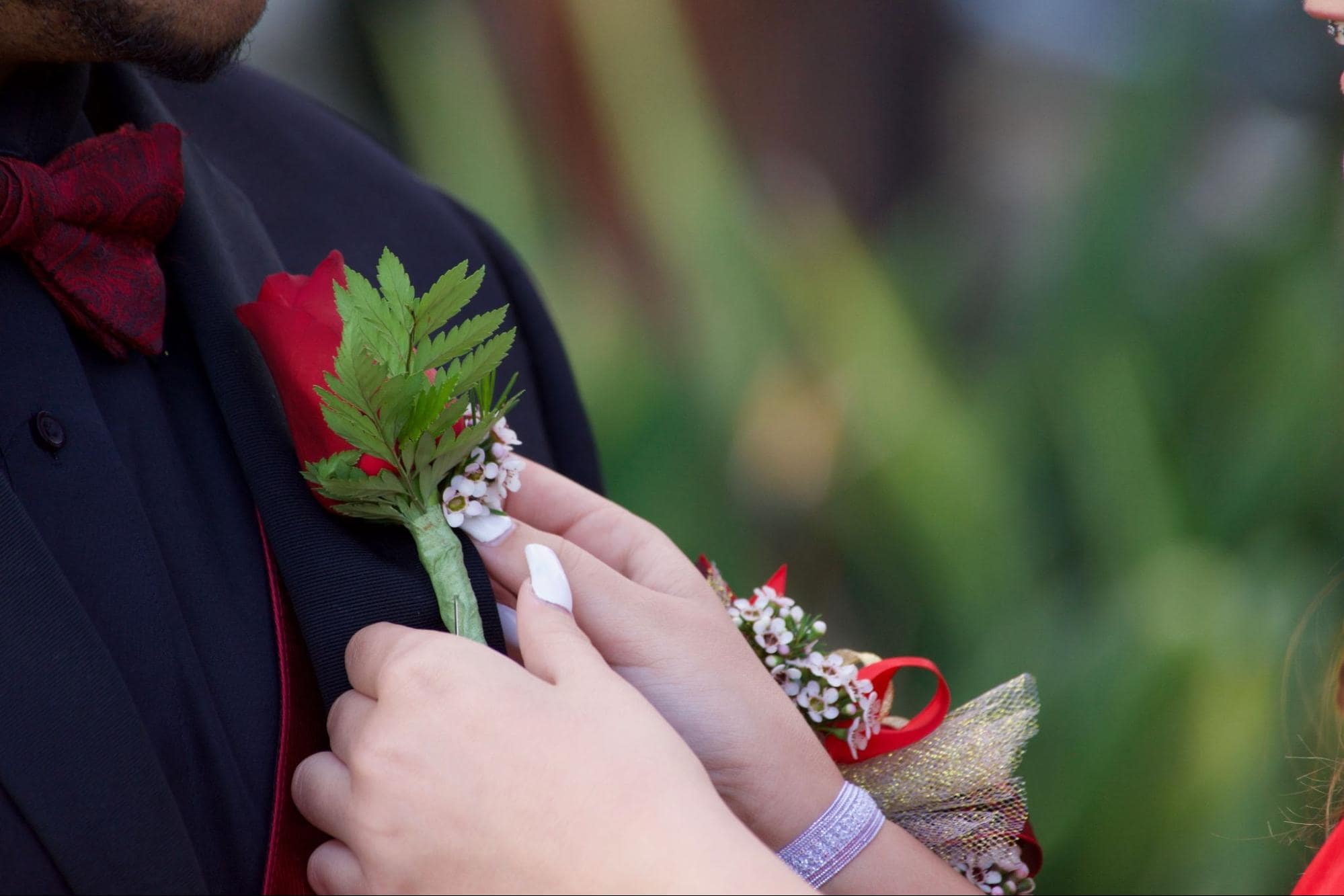 The Ultimate Guide to Choosing The Right Corsage for Prom